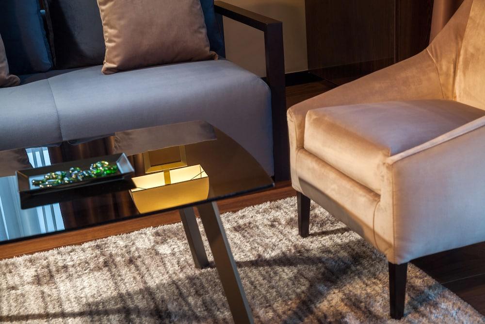 Saint Ten Boutique Hotel, Small Luxury Hotels